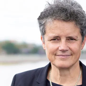 Dr. Lydia Hüskens